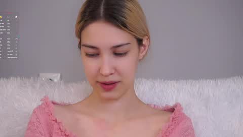 Snapshot of jolyndeb chatting on May 2026 01:18:01 PM Viola online show from May 2026 01:18:01 PM
