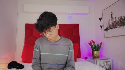 Jonas  online show from September 2025 01:11:01 PM