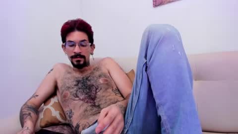 jonathan_sinn online show from June 2026 04:52:02 AM