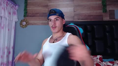 jonathancast08 online show from March 2025 06:54:02 PM