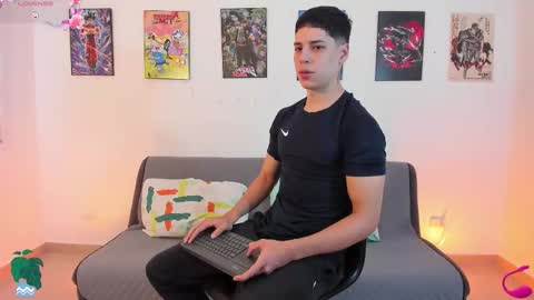 Instagram jonathanfit14 online show from November 2025 09:31:01 PM