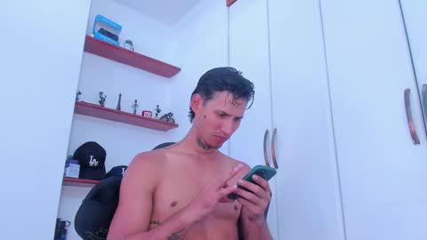 Ryder Jon online show from December 2025 05:08:02 PM