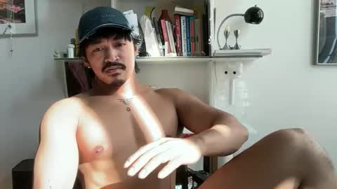 jonutty online show from April 2026 08:22:01 PM