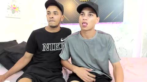 jordanandandrew online show from February 2025 07:41:01 PM