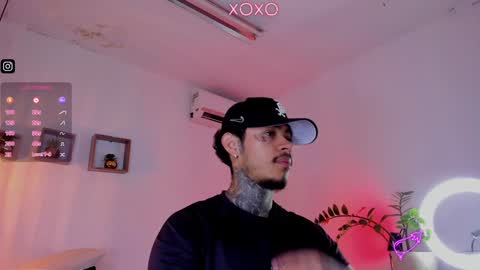 Snapshot of jordansmiith_ chatting on January 2025 03:36:02 PM Jordan Smith online show from January 2025 03:36:02 PM