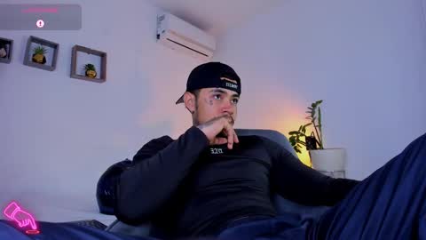 Snapshot of jordansmiith_ chatting on February 2025 08:43:02 PM Jordan Smith online show from February 2025 08:43:02 PM