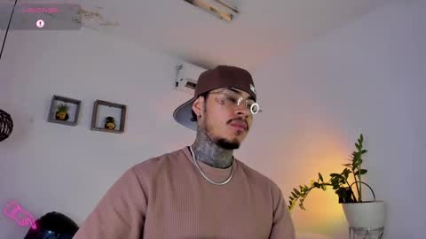 Snapshot of jordansmiith_ chatting on February 2025 08:09:01 PM Jordan Smith online show from February 2025 08:09:01 PM