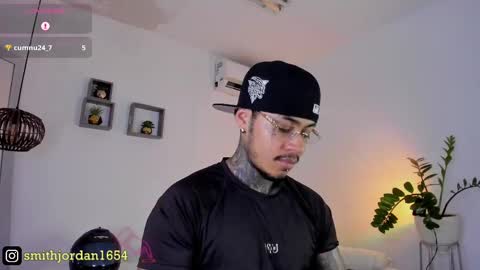 Snapshot of jordansmiith_ chatting on February 2025 09:02:01 PM Jordan Smith online show from February 2025 09:02:01 PM