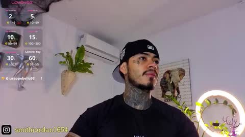 Snapshot of jordansmiith_ chatting on October 2025 08:20:02 PM Jordan Smith online show from October 2025 08:20:02 PM