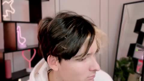 jordi_ser online show from October 2025 08:48:02 AM