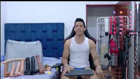 jose_rumbero91 online show from February 2026 04:10:02 AM