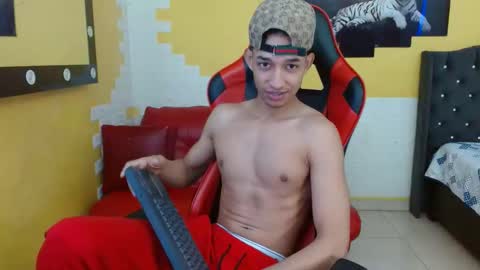 Snapshot of jose_sexycumm chatting on September 2025 07:03:02 PM jose_sexycumm online show from September 2025 07:03:02 PM