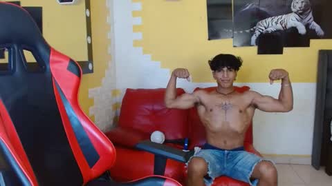 Snapshot of jose_sexycumm chatting on September 2025 09:29:02 PM jose_sexycumm online show from September 2025 09:29:02 PM