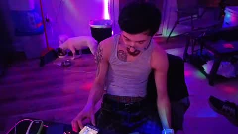 Josef online show from April 2026 04:37:02 AM