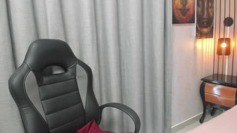 Katalina online show from December 2024 06:35:01 PM