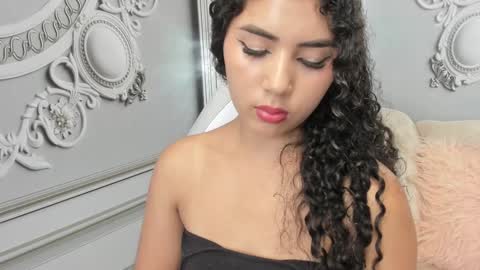 Katalina online show from December 2024 04:25:01 PM