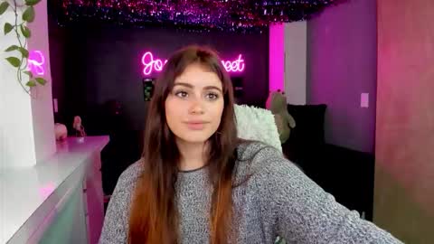 Snapshot of joselynsweet chatting on September 2025 02:44:02 AM Sofia Garcia online show from September 2025 02:44:02 AM