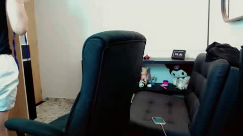 joseon_cute online show from April 2026 07:25:01 PM