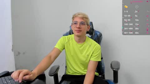 Snapshot of joseph_brown_ chatting on December 2024 11:29:02 AM JOSEPH BROWN online show from December 2024 11:29:02 AM