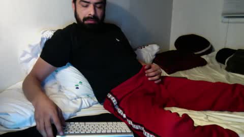 josephs1990 online show from December 2024 04:01:02 AM