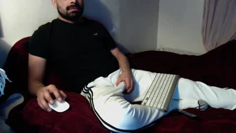 josephs1990 online show from January 2025 05:08:01 AM