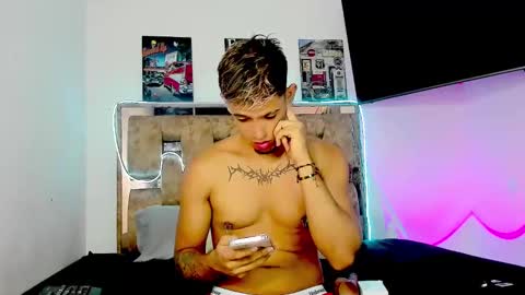 Snapshot of josh_cam99 chatting on November 2025 04:31:02 PM JOSH online show from November 2025 04:31:02 PM