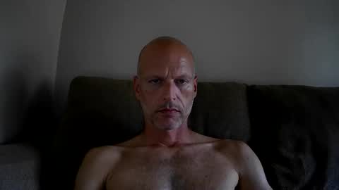 joshking2017 online show from June 2026 09:51:01 PM