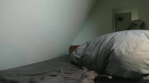 Snapshot of josin75 chatting on November 2025 06:57:02 AM THE Gentleman online show from November 2025 06:57:02 AM