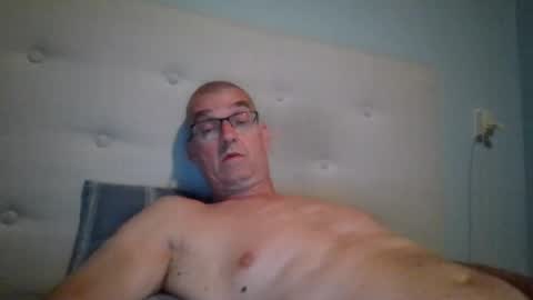josvenithijs online show from August 2026 10:34:02 PM