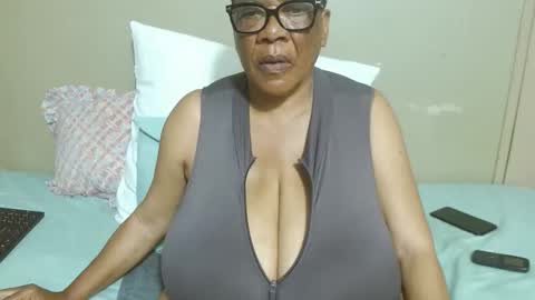 DairyQueen online show from December 2025 02:28:01 AM