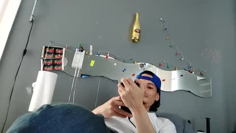 dLowfrk online show from September 2025 08:31:02 PM