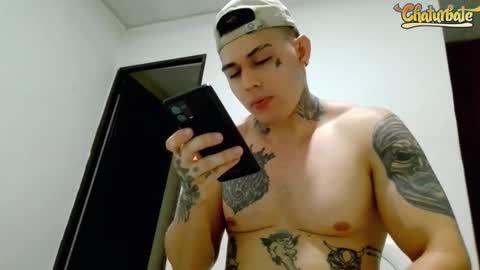 Snapshot of jq401055 chatting on February 2026 10:22:01 PM Jaxxx67 online show from February 2026 10:22:01 PM