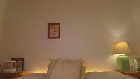 Jsmine  and sometimes Beaulooks online show from February 2025 09:20:02 PM