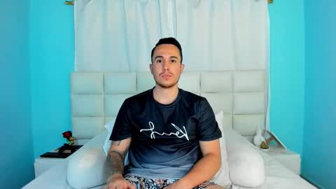 Juan online show from October 2025 10:21:01 PM