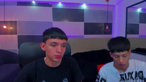 JuanSteven online show from January 2025 03:20:01 PM