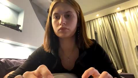 Lola online show from November 2025 02:07:02 PM