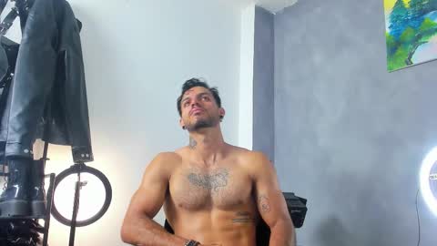 Juan Esteban online show from March 2026 04:34:02 PM