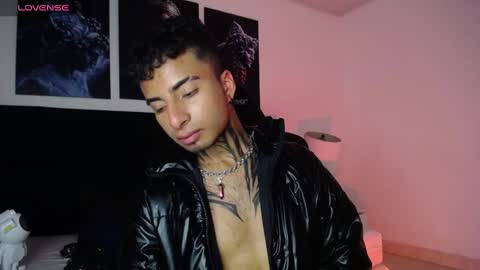 juancamilo66_ online show from January 2025 03:15:01 AM