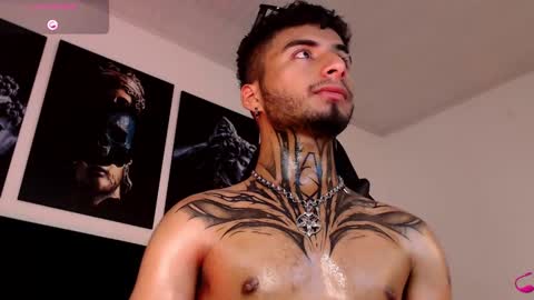 juancamilo66_ online show from February 2025 06:28:01 AM