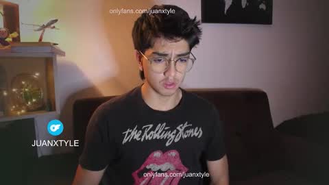 . online show from October 2025 02:56:01 AM