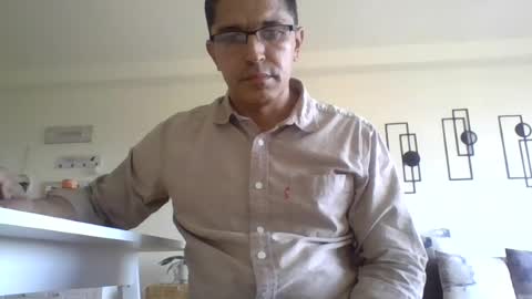 juanearth1 online show from June 2026 09:57:01 PM