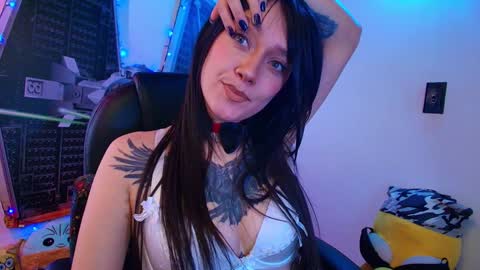 Juanita online show from January 2025 07:46:01 PM