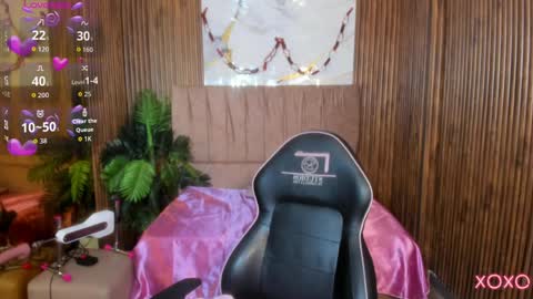 JUANITA online show from April 2026 11:37:01 AM