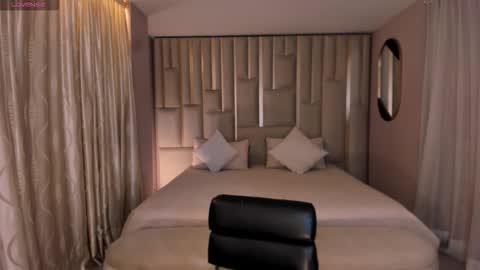 Juanita Clay online show from September 2025 12:17:01 PM