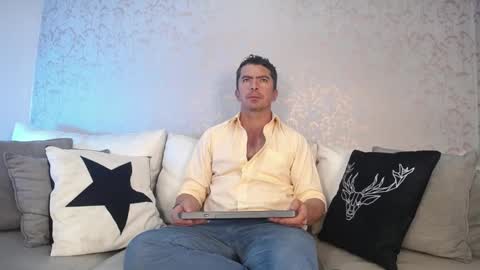 Snapshot of juank_fit45 chatting on October 2025 02:03:02 PM Juan k online show from October 2025 02:03:02 PM