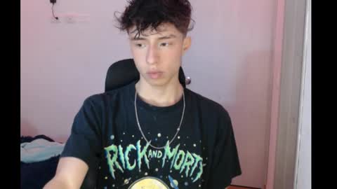 juanmres online show from November 2025 02:33:02 AM