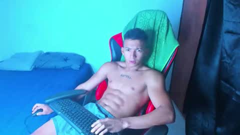 Snapshot of juansw66 chatting on April 2026 03:53:01 PM juansw66 online show from April 2026 03:53:01 PM