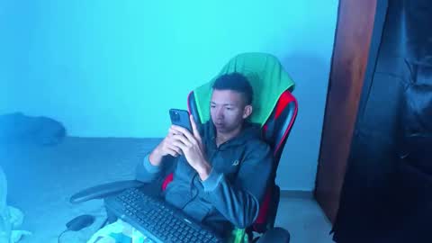 Snapshot of juansw66 chatting on April 2026 12:09:02 PM juansw66 online show from April 2026 12:09:02 PM