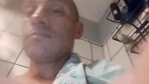 Carlos online show from February 2025 06:33:01 AM