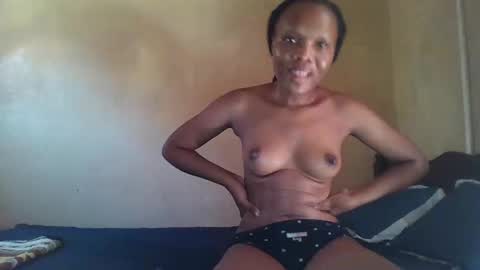 juice_petite3 online show from December 2024 12:23:02 PM